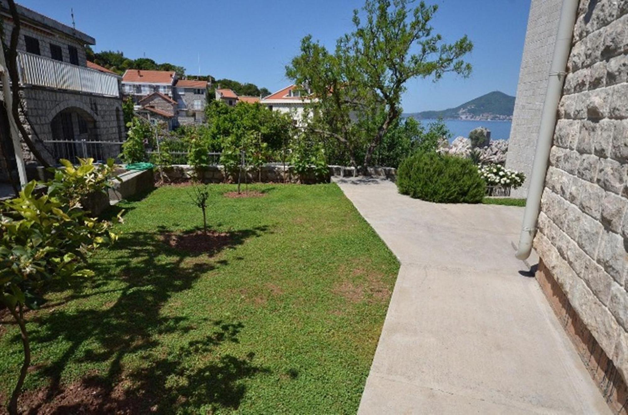 Guest House Villa Pastrovka Ilha Sveti Stefan Exterior foto