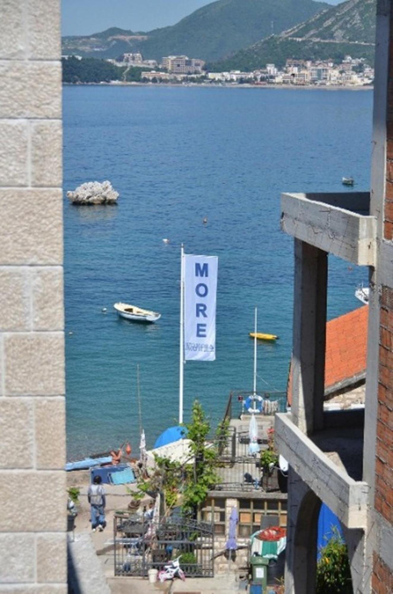 Guest House Villa Pastrovka Ilha Sveti Stefan Quarto foto